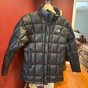 Womans The Northface 600 winter jacket.